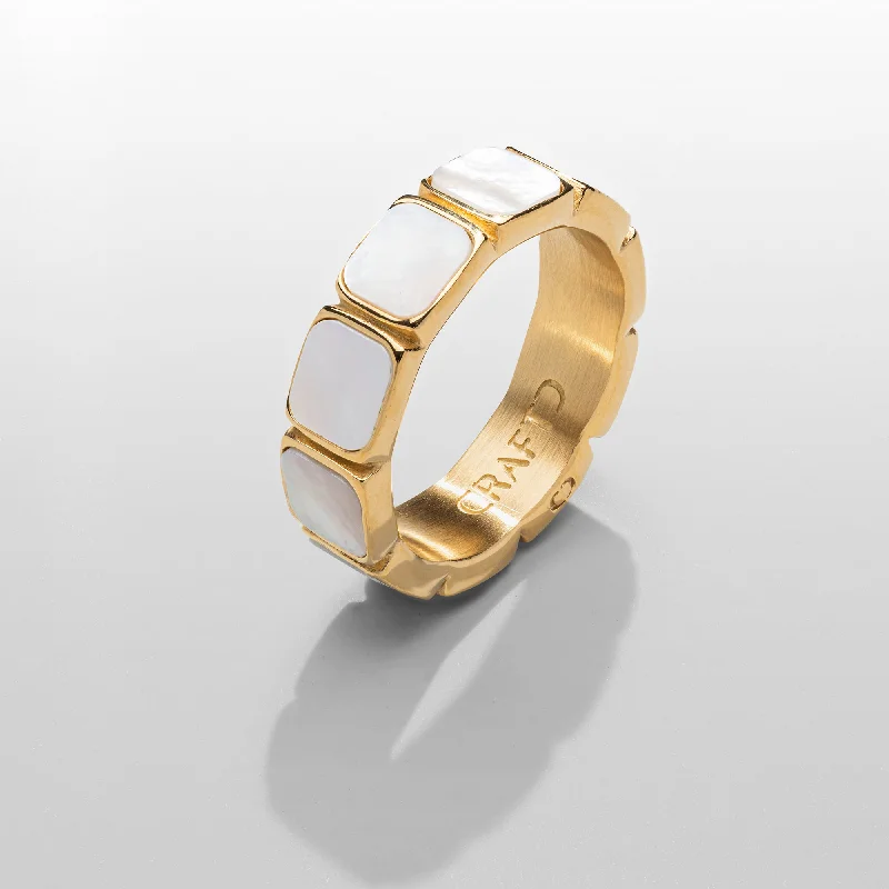 Round Cut Diamond Ring-White Stone Band Ring (Gold)