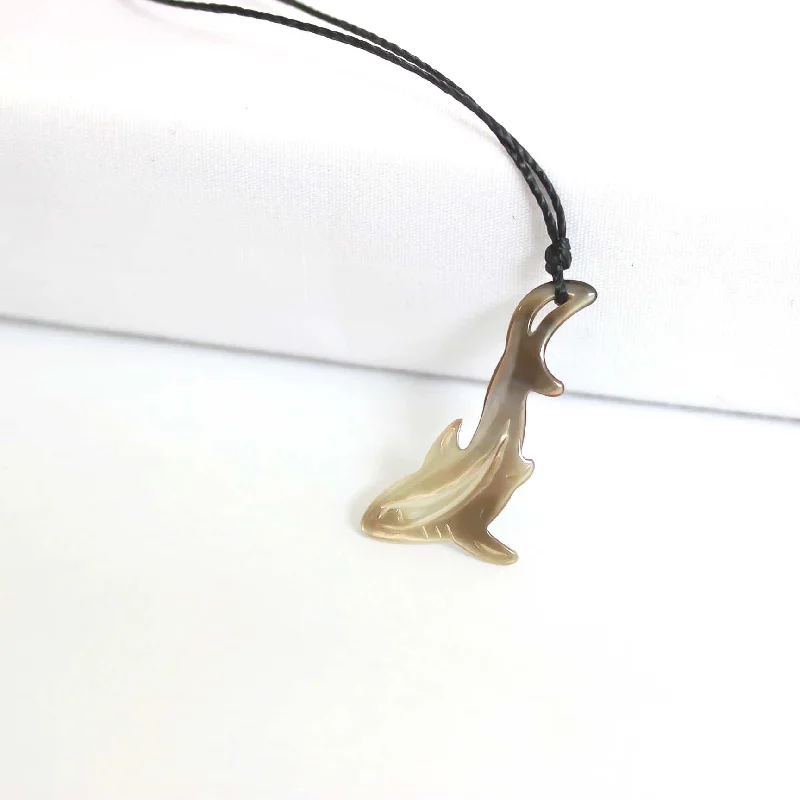 Women’s Name Necklace-Carved Shark Necklace